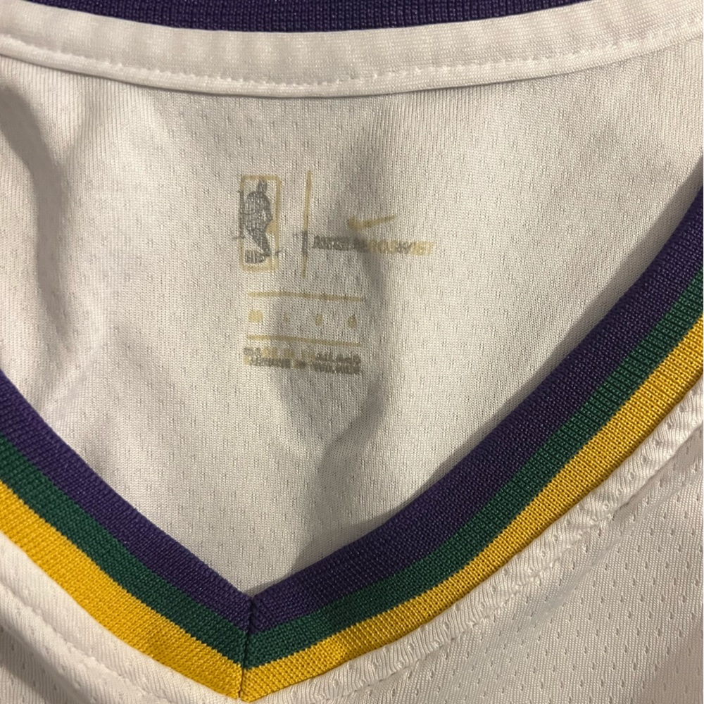 Anthony Davis Throwback Jersey - image 3